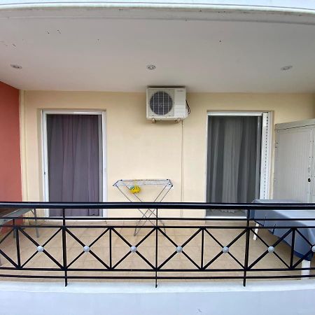 Vivian'S Apartment Chalkida Exterior photo